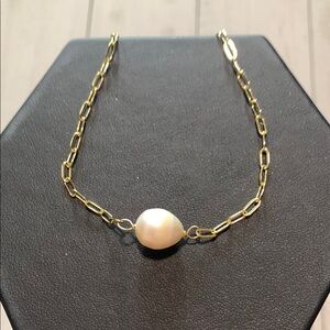 Dainty Pearl Necklace